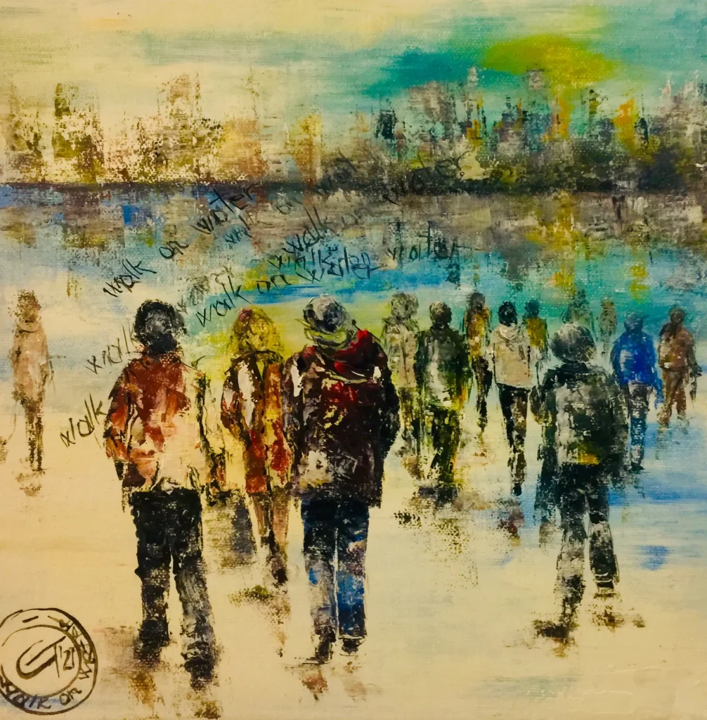 Mulțime de oameni văzuți din spate, cu cuvinte scrise în pictură